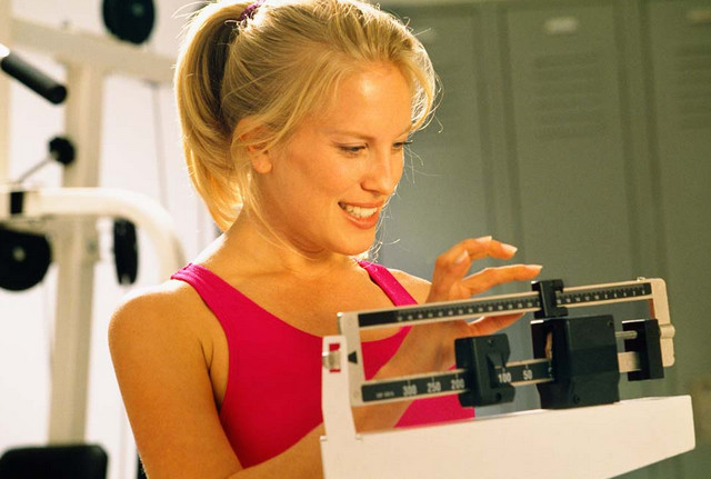 Сучасній жінці найлегше визначити свою нормальну вагу, довірившись розрахунками науки