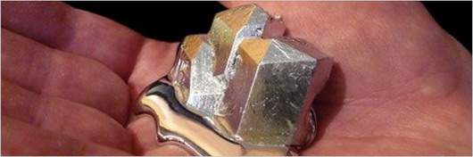 Про існування рідких металів поінформовані всі - будь-який з них розплавиться, якщо його нагріти до потрібної температури